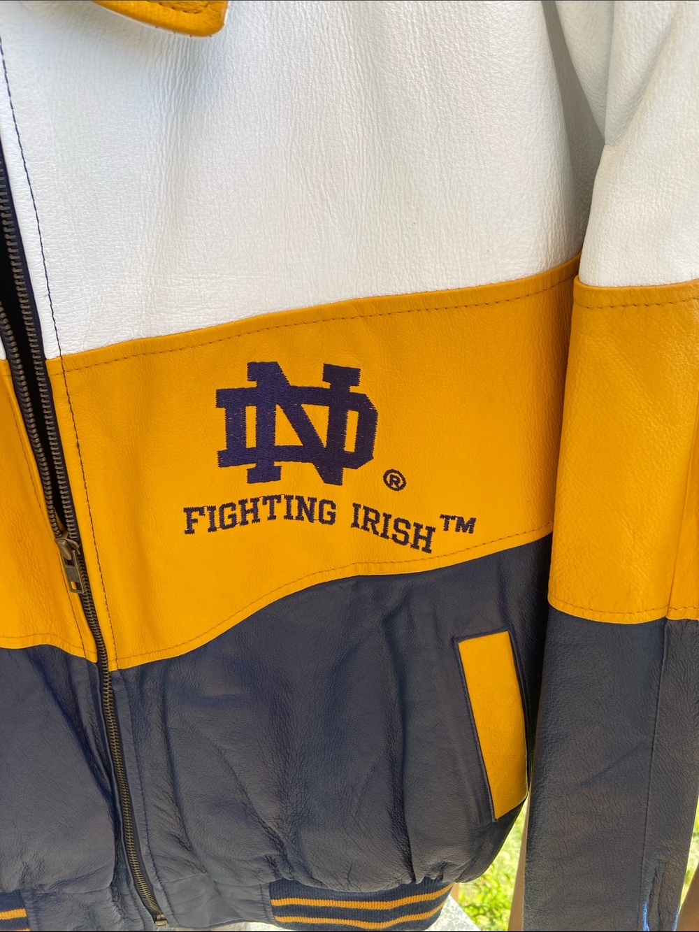 Notre Dame Fighting Irish vintage 80’s Leather Jacket - Gold/Navy/White size M - Picture 4 of 10